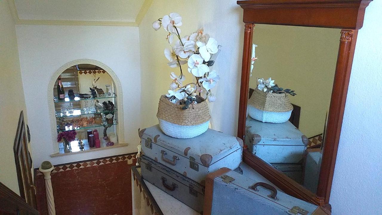 Cortijo Andaluz Bed & Breakfast อัลเลาริน เอล กรันเด ภายนอก รูปภาพ